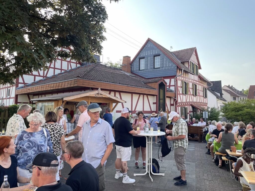 Hessischer Abend auf dem Dorfplatz am Freitag, 15.08.25